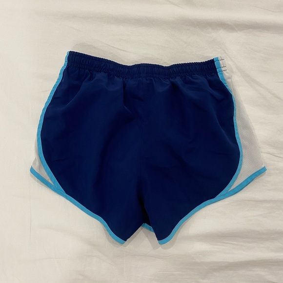 nike shorts - Picture 3 of 3